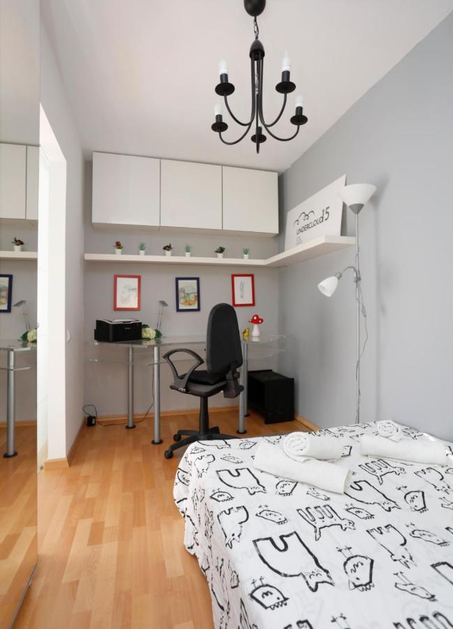 Gorgeous 2 Bedroom Duplex In City Center بوخارست المظهر الخارجي الصورة